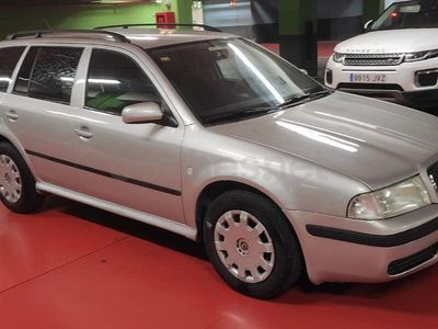 Occasion Skoda Octavia Ambiente 90 PK (66 kW) 2003 Grijs Stationwagen
