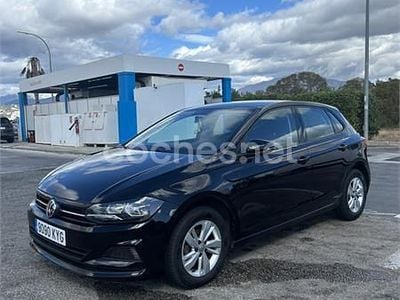 Usado VW Polo Advance 95 CV (69 kW) 2019 Negro Utilitario