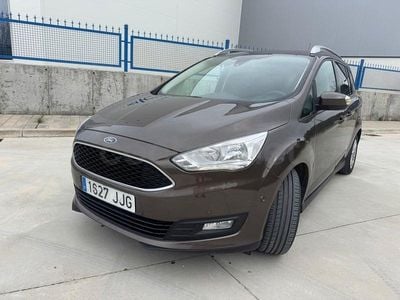 Usado Ford Grand C-Max Trend 120 CV (88 kW) 2015 Marrón Monovolumen