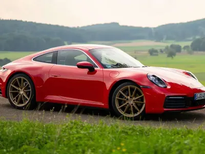 Nuevo Porsche 992 485 CV (356 kW) 2026 Negro Descapotable