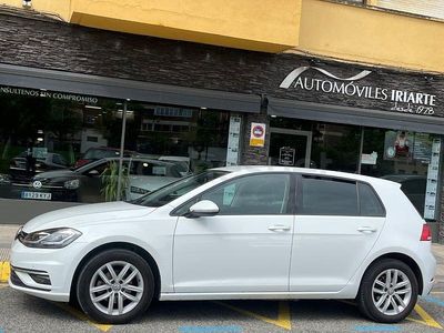 Käytetty VW Golf VII Advance 115 HP (84 kW) 2019 Valkoinen Sedan