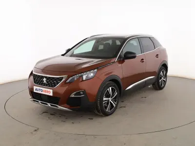 Usado Peugeot 3008 GT-line 130 CV (95 kW) 2019 Dorado SUV