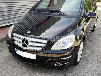 Mercedes B180