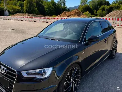 Usado Audi A3 Attraction 150 CV (110 kW) 2012 Negro Utilitario