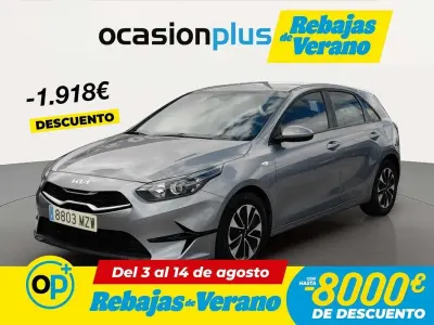 Usado Kia Ceed 101 CV (74 kW) 2025 Gris Utilitario
