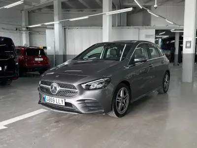Usado Mercedes B250e 218 CV (160 kW) 2020 Gris Utilitario