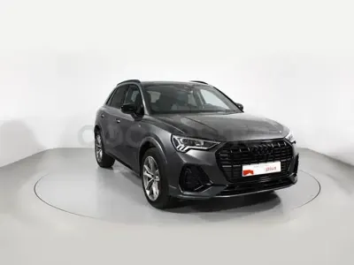 Usado Audi Q3 S-Line 150 CV (110 kW) 2024 Gris / plata SUV