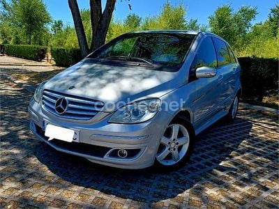 Mercedes B180