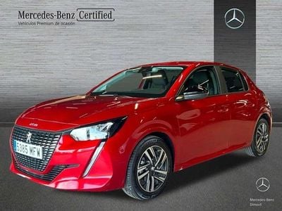 Usado Peugeot 208 Active 101 CV (74 kW) 2023 Rojo Utilitario