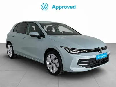 Usado VW Golf VIII 115 CV (84 kW) 2025 Azul Berlina