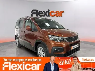 Usado Peugeot Rifter Active 130 CV (95 kW) 2020 Marrón Monovolumen