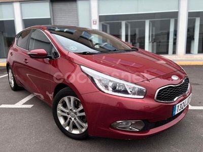 Granate Usado 2015 Kia Ceed GT Berlina | 4499 €