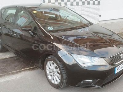 Usado Seat Leon Style 105 CV (77 kW) 2013 Negro Berlina