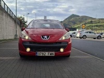 Usado Peugeot 207 150 CV (110 kW) 2007 Rojo Utilitario