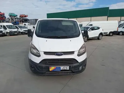 Usado Ford Transit Custom Ambiente 105 CV (77 kW) 2016 Blanco Familiar