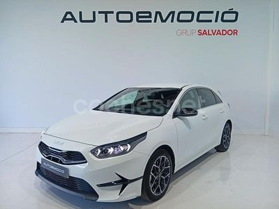 Blanco Usado 2025 Kia Ceed Style Utilitario | 20.900 € (Precio justo)