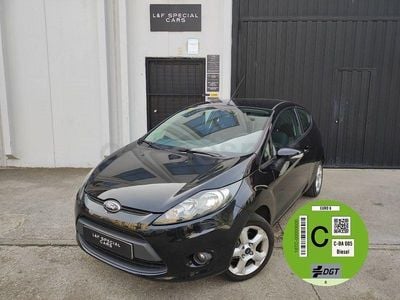 Usado Ford Fiesta Trend 82 CV (60 kW) 2010 Negro Utilitario