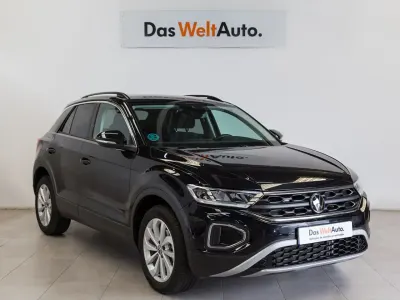 Usado VW T-Roc Life 150 CV (110 kW) 2022 Negro SUV