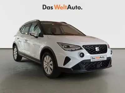 Usado Seat Arona FR 115 CV (84 kW) 2025 Blanco SUV