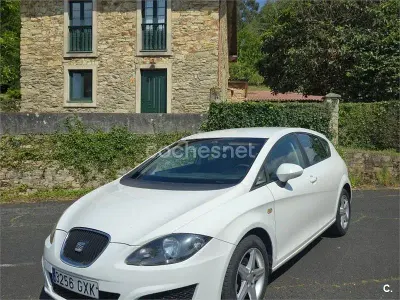 Usado Seat Leon Reference 105 CV (77 kW) 2010 Blanco Utilitario