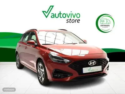 Nuevo Hyundai i30 100 CV (73 kW) 2025 Rojo Familiar