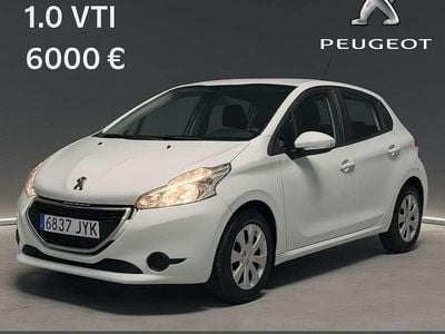 Blanco Usado 2014 Peugeot 208 Active Utilitario | 6000 € (Precio justo)