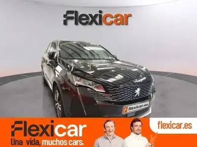 Usado Peugeot 3008 Allure 130 CV (95 kW) 2023 Gris SUV
