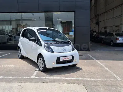 Usado Citroën C-zero Seduction 49 kW (67 CV) 2020 Eléctrico Utilitario
