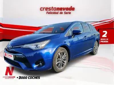 Käytetty Toyota Avensis Executive 147 HP (108 kW) 2016 Sininen