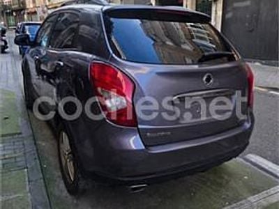 Usado Ssangyong (KGM) Korando Limited 149 CV (109 kW) 2014 Gris / plata SUV