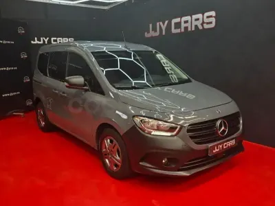 Usado Mercedes Citan 110 95 CV (69 kW) 2022 Gris / plata Familiar