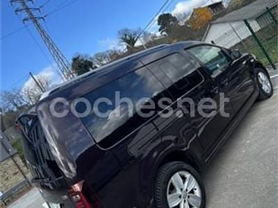 Usado VW Caddy Maxi Comfortline 150 CV (110 kW) 2016 Violeta / lila Monovolumen