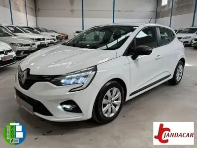 Usado Renault Clio Business 101 CV (74 kW) 2021 Blanco Utilitario