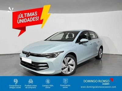 Azul Usado 2024 VW Golf Style Berlina | 27.790 € (Un poco caro)