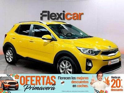 Usado Kia Stonic 84 CV (61 kW) 2018 Amarillo SUV