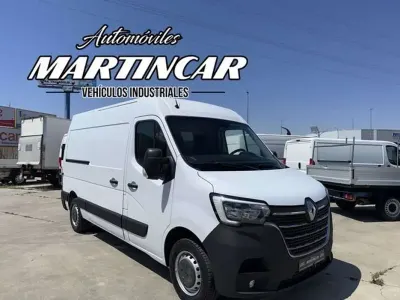 Usado Renault Master 101 CV (74 kW) 2021 Blanco Monovolumen