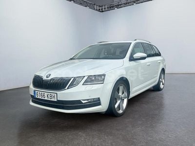 Blanco Usado 2017 Skoda Octavia Style Familiar | 15.499 € (Un poco caro)