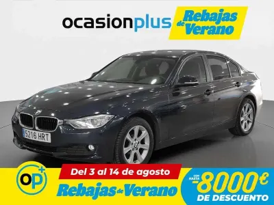 Usado BMW 318 143 CV (105 kW) 2013 Azul Berlina