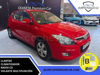 Usado Hyundai i30 Style 128 CV (94 kW) 2010 Rojo Berlina