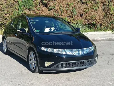 Usado Honda Civic Executive 140 CV (102 kW) 2009 Negro Berlina