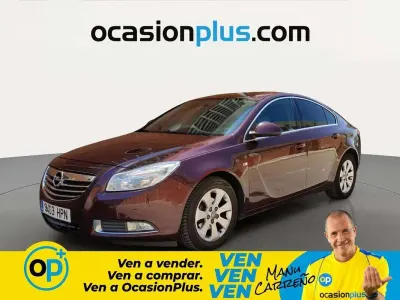 Usado Opel Insignia Selective 131 CV (96 kW) 2013 Rojo Berlina