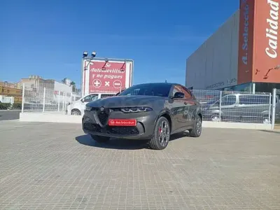 Usado Alfa Romeo Tonale Veloce 280 CV (205 kW) 2023 Gris / plata SUV