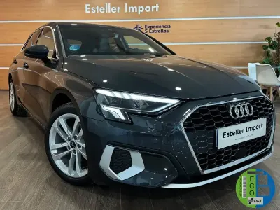 Usado Audi A3 Advanced 110 CV (80 kW) 2023 Gris Berlina