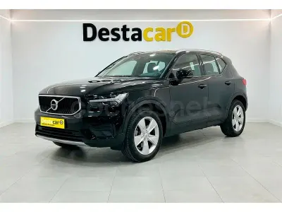 Usado Volvo XC40 Core 129 CV (94 kW) 2023 Negro SUV