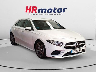 Usado Mercedes A180 AMG line 116 CV (85 kW) 2020 Blanco Utilitario