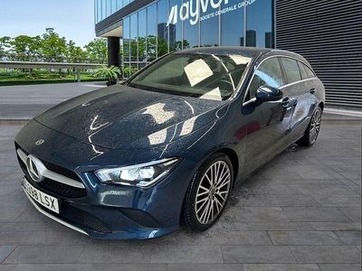Usado Mercedes CLA220 Shooting Brake 190 CV (139 kW) 2021 Azul Familiar