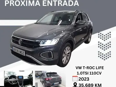 Usado VW T-Roc Life 110 CV (80 kW) 2023 Gris SUV