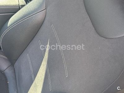 Gris / plata Usado 2021 Mercedes B200 Monovolumen | 27.000 € (Precio justo)