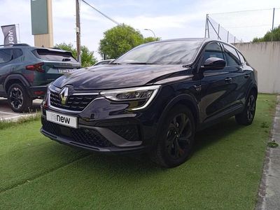Begagnad Renault Arkana RS Line 145 HK (106 kW) 2022 Svart SUV