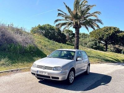 Usado VW Golf IV Sportline 102 CV (75 kW) 2004 Gris / plata Berlina